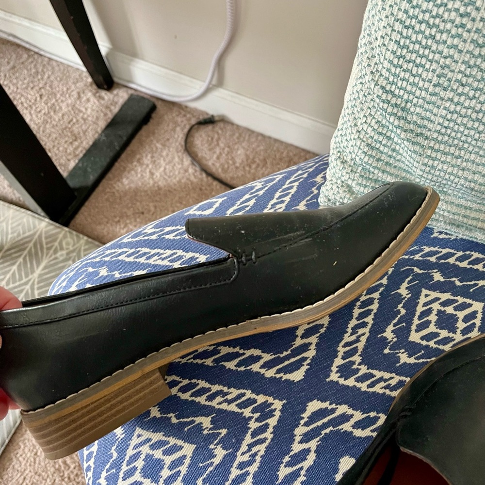 Woman’s Black loafers